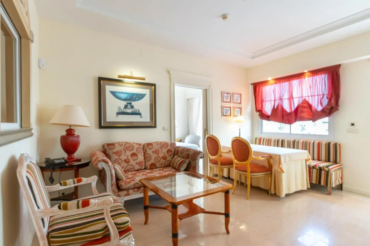 Guadalpin Residences Μαρμπέλλα 0*,